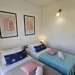 Family Close To With Restaurant ブロダリツァ