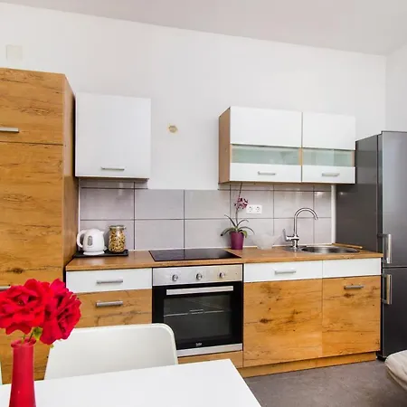 Brodarica Near The - Spacious 2-bedroom Penthouse With Large Terrace