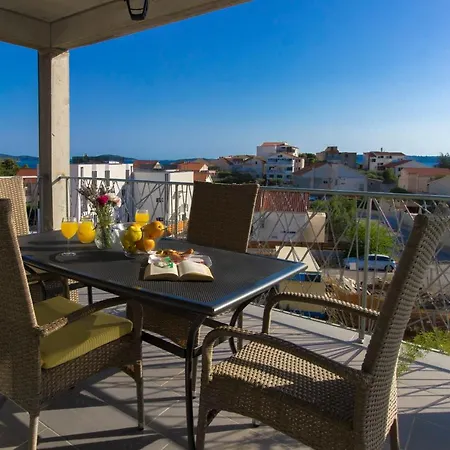 Brodarica Near The - Spacious 2-bedroom Penthouse With Large Terrace * Brodarica (Sibenik-Knin)