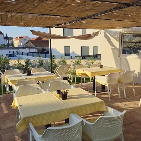 Near The - Spacious 2-bedroom Penthouse With Large Terrace