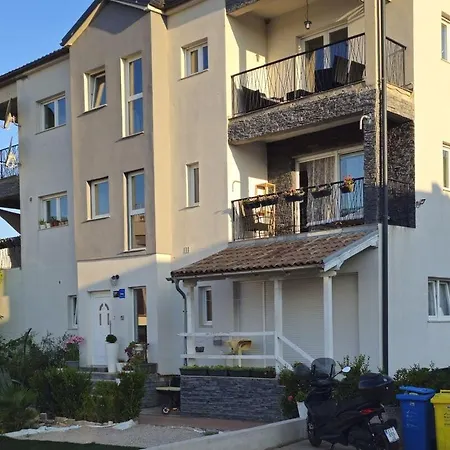 Apartman Brodarica Apartments Family Close To Beach With Restaurant *