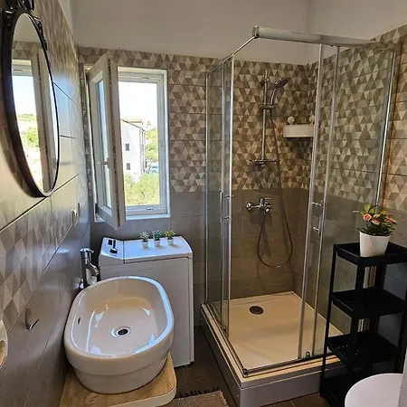 Apartman Near The - Spacious 2-bedroom Penthouse With Large Terrace *