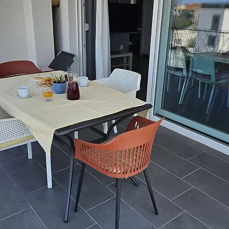 Brodarica Apartments Family Close To Beach With Restaurant Apartman Brodarica