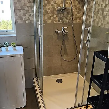 Apartman Near The - Spacious 2-bedroom Penthouse With Large Terrace Brodarica