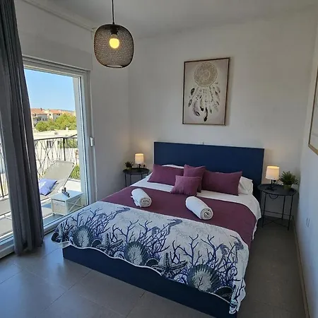 Near The - Spacious 2-bedroom Penthouse With Large Terrace Apartman *