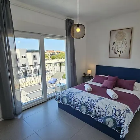 Near The - Spacious 2-bedroom Penthouse With Large Terrace Apartman *