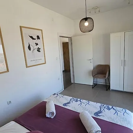 Apartman Near The - Spacious 2-bedroom Penthouse With Large Terrace Brodarica (Sibenik-Knin)