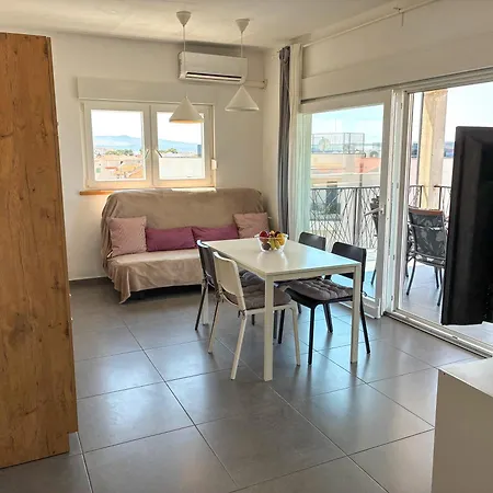 Apartamento Whitehouse Family - Close To With Restaurant