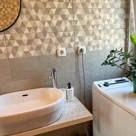 Apartamento Whitehouse Family - Close To With Restaurant Brodarica (Sibenik-Knin)
