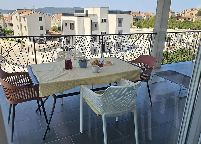 Apartman Brodarica Apartments Family Close To Beach With Restaurant *