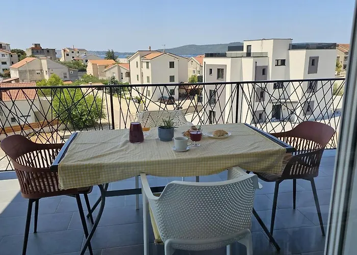 Brodarica Apartments Family Close To Beach With Restaurant Apartman Brodarica