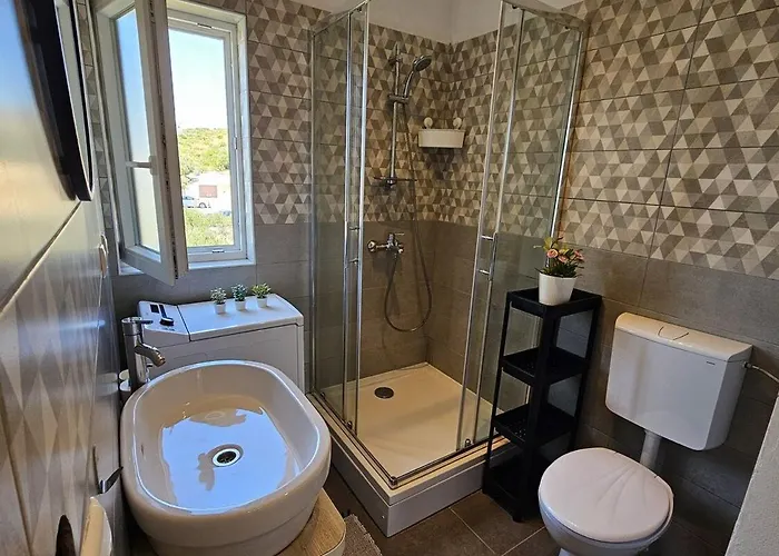 Brodarica Apartments Family Close To Beach With Restaurant Apartman *