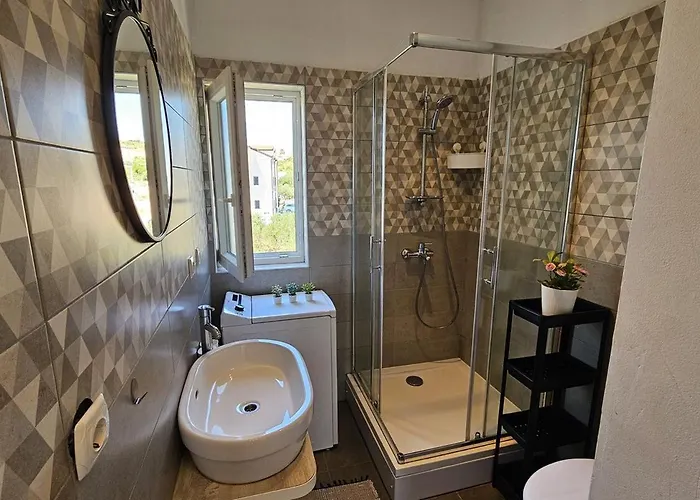 Apartman Near The - Spacious 2-bedroom Penthouse With Large Terrace *