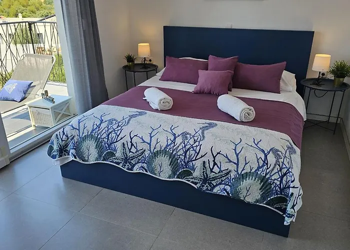 Brodarica Apartments Family Close To Beach With Restaurant Apartman