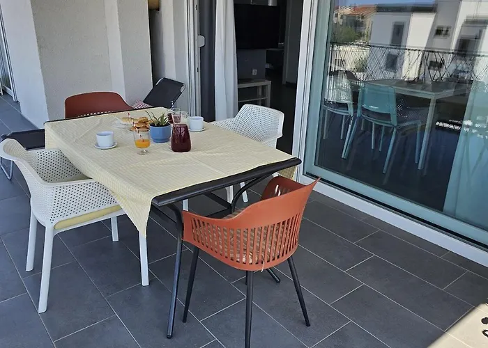 Near The - Spacious 2-bedroom Penthouse With Large Terrace Apartman Brodarica (Sibenik-Knin)