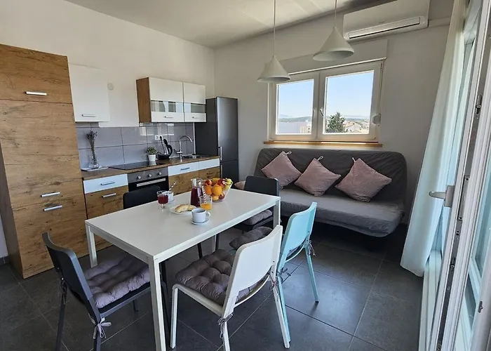 Brodarica Apartments Family Close To Beach With Restaurant Apartman *