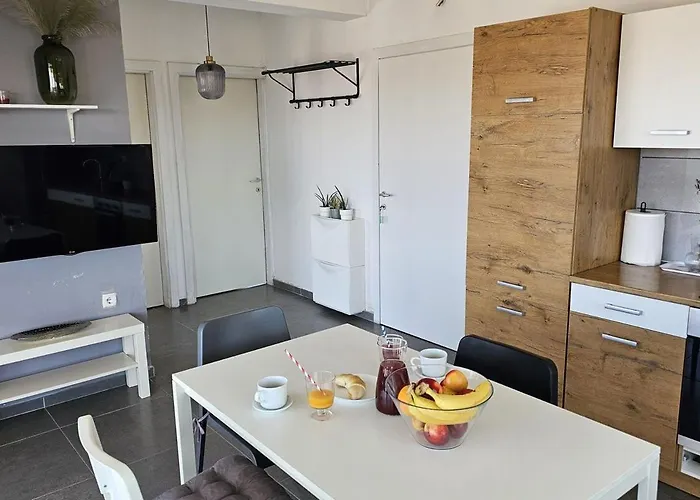 Apartman Brodarica Apartments Family Close To Beach With Restaurant *