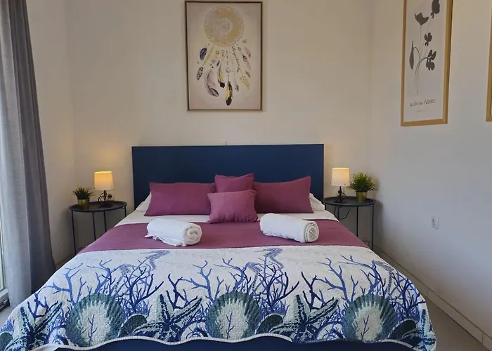 Near The - Spacious 2-bedroom Penthouse With Large Terrace Apartman Brodarica (Sibenik-Knin)