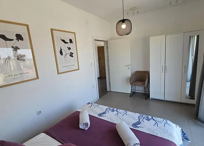 Apartman Brodarica Apartments Family Close To Beach With Restaurant Brodarica